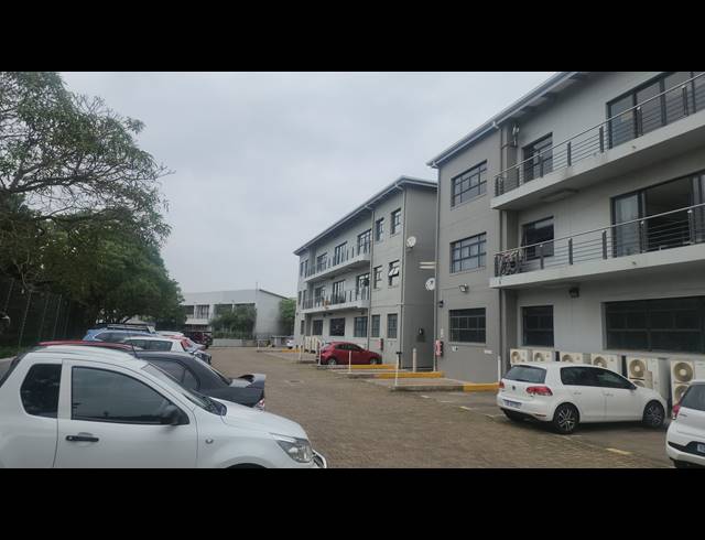 200M² OFFICE TO LET IN RIVERHORSE VALLEY